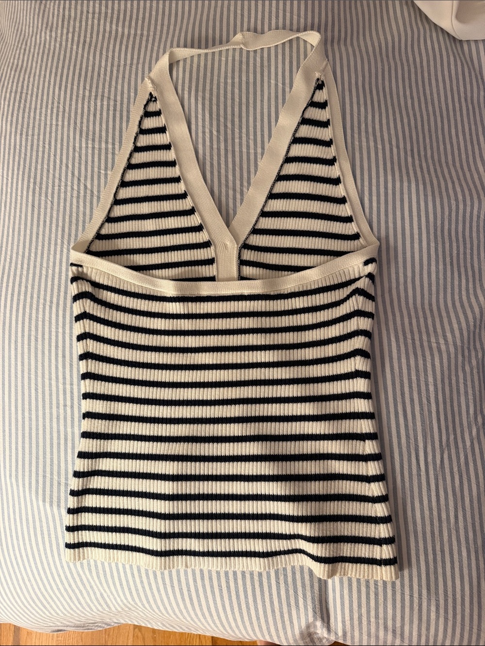 Abercrombie Ribbed Halter Sweater Top - Picture 4 of 4